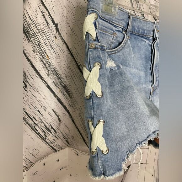 Express Shortie Vintage High Rise Side Lace-Up Cutoff Shorts 2 - Picture 2 of 9